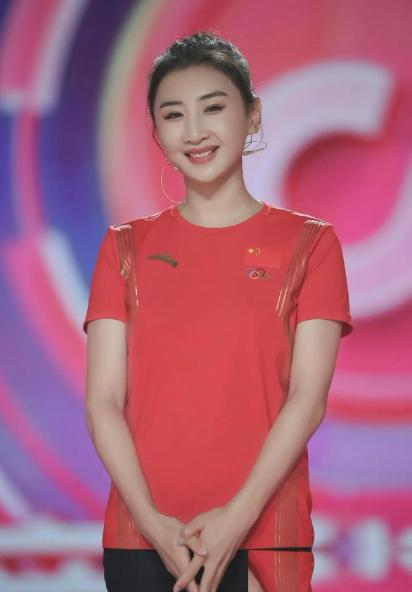 “我们退亲吧！”2019年，30岁的奥运冠军何雯娜身怀五月身孕，与38岁身家过亿