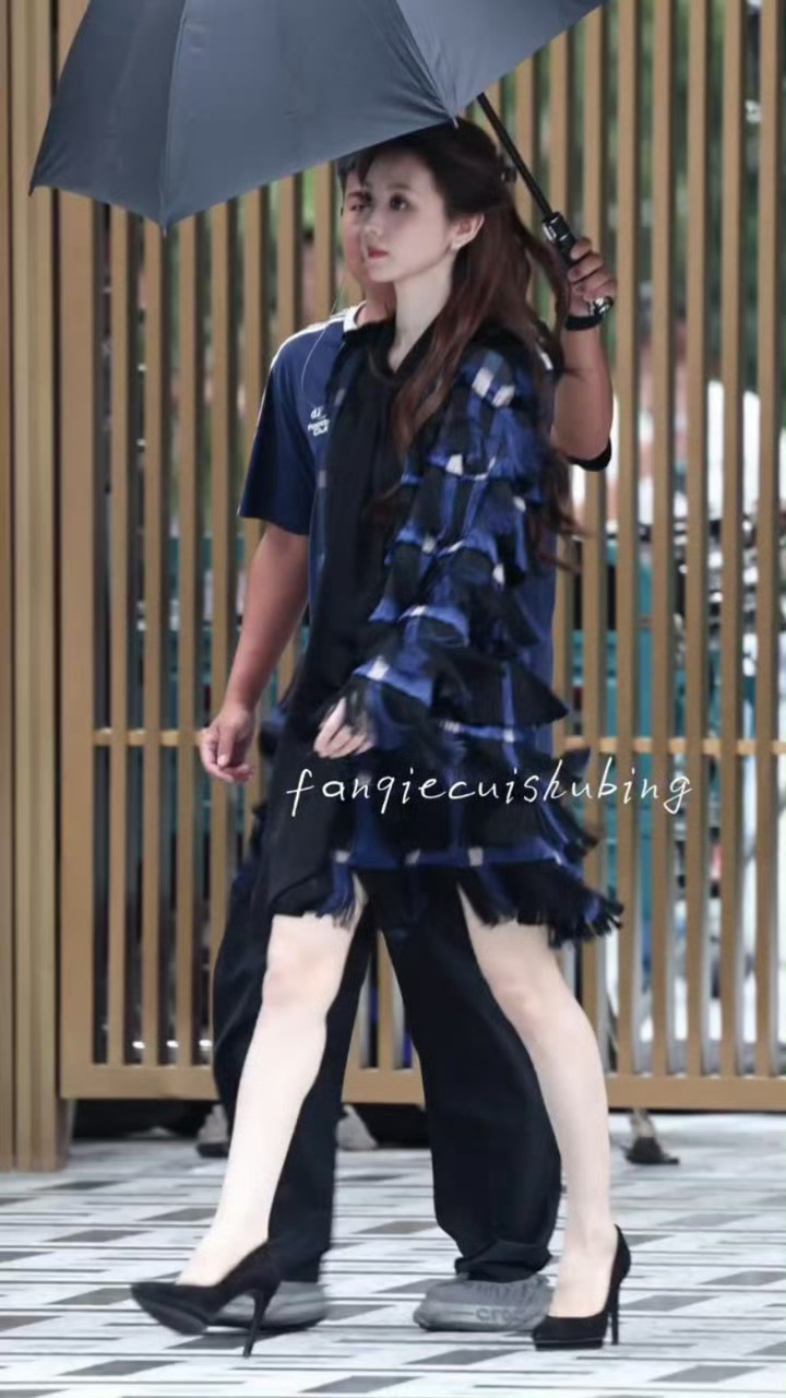 田曦薇没有刘海也超美美女就是可塑性很强！ ​​​