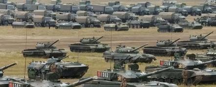 俄媒那句“中日若动手，中国只能靠兵多”，乍一听像忠告，细一琢磨，味道就不对了。