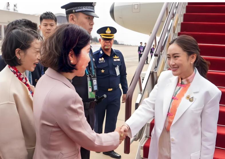 美国同盟体系正在加速崩塌！泰国及时抽身转头寻找中俄合作，紧跟全球发展新潮流。
