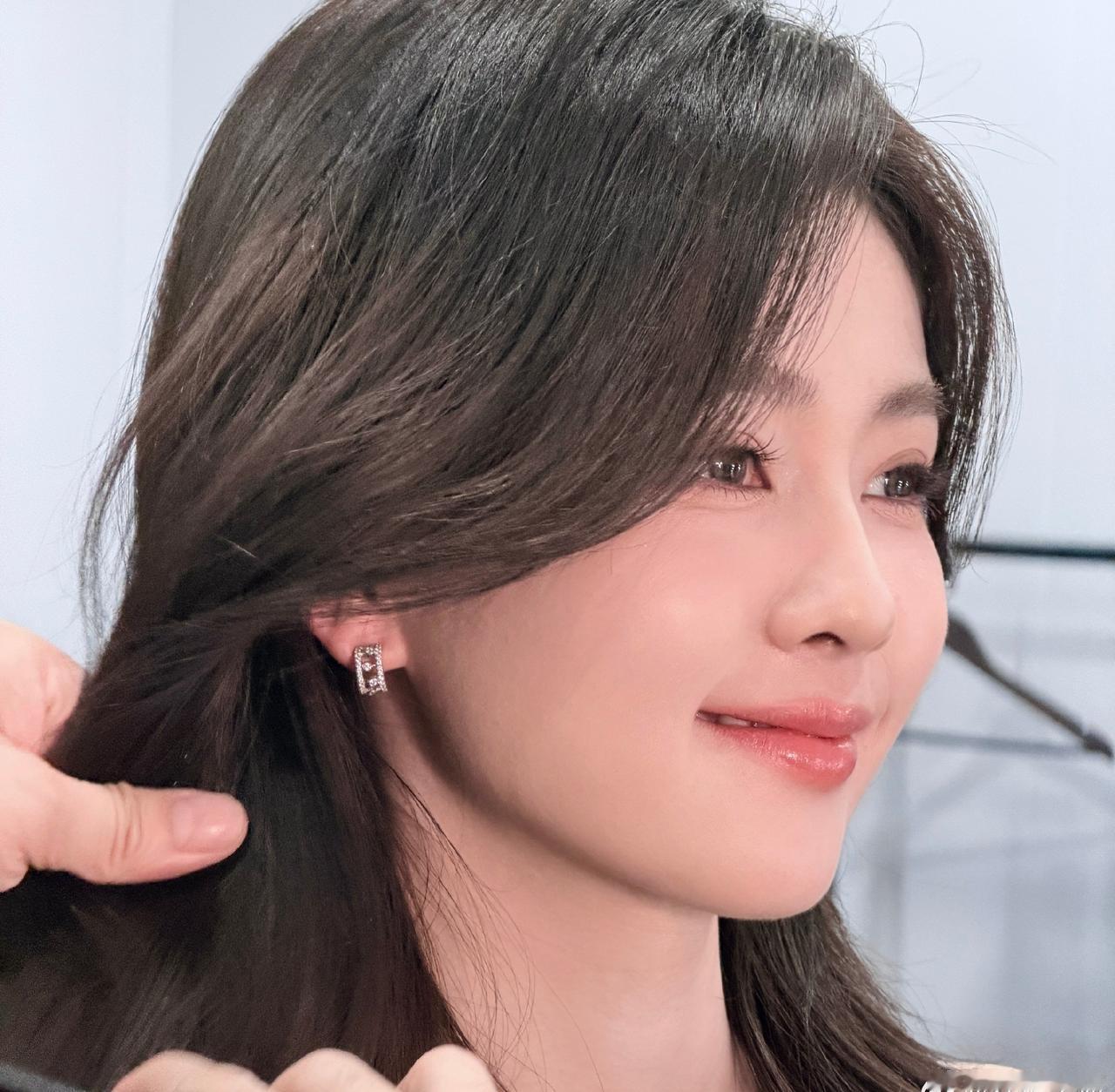 白鹿 🦌白鹿李佩仪 🦌白鹿唐宫奇案之青雾风鸣 🦌白鹿 
原来我家宝不近视，