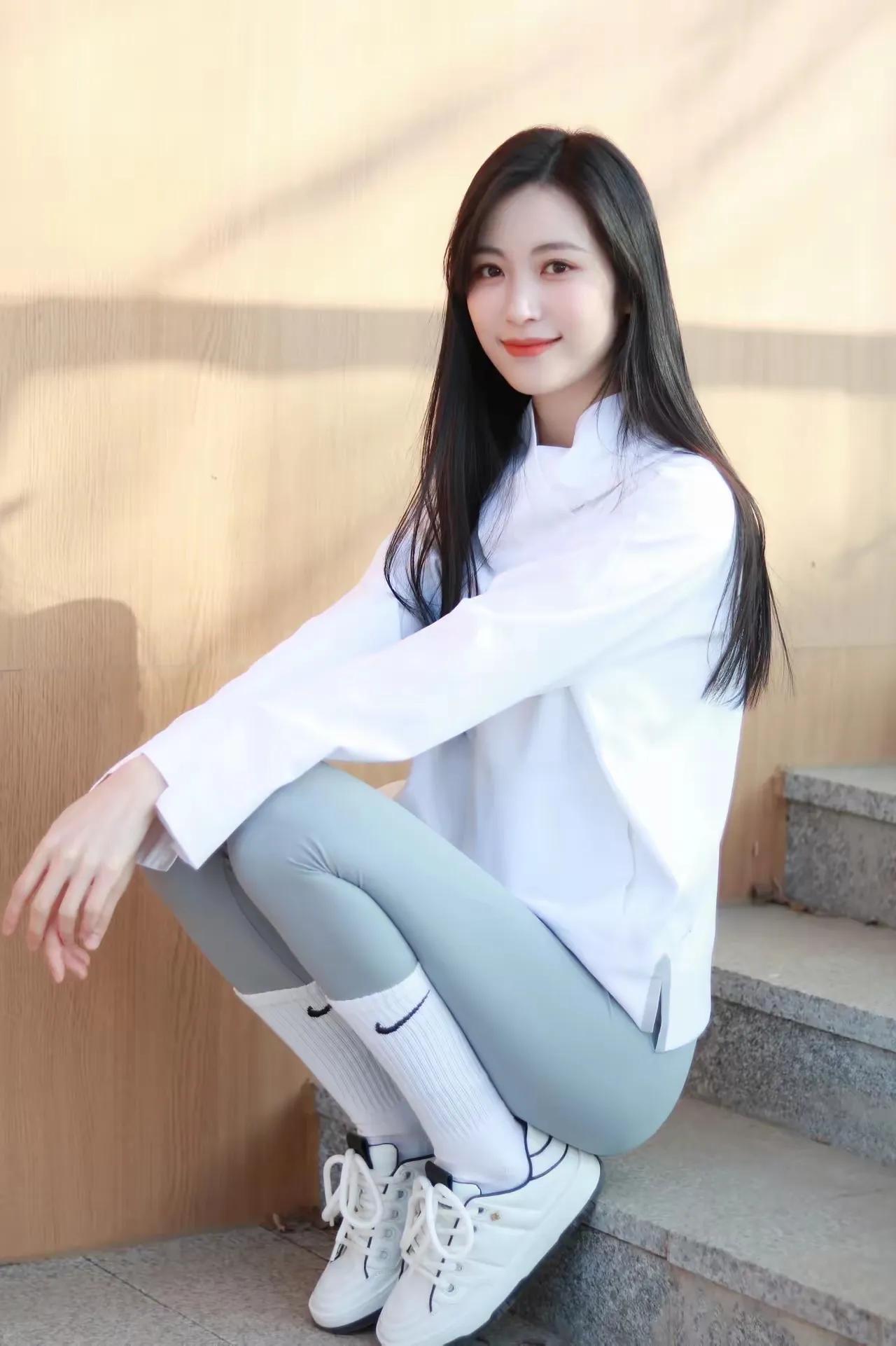 素颜丽人，阿弥陀佛🙏