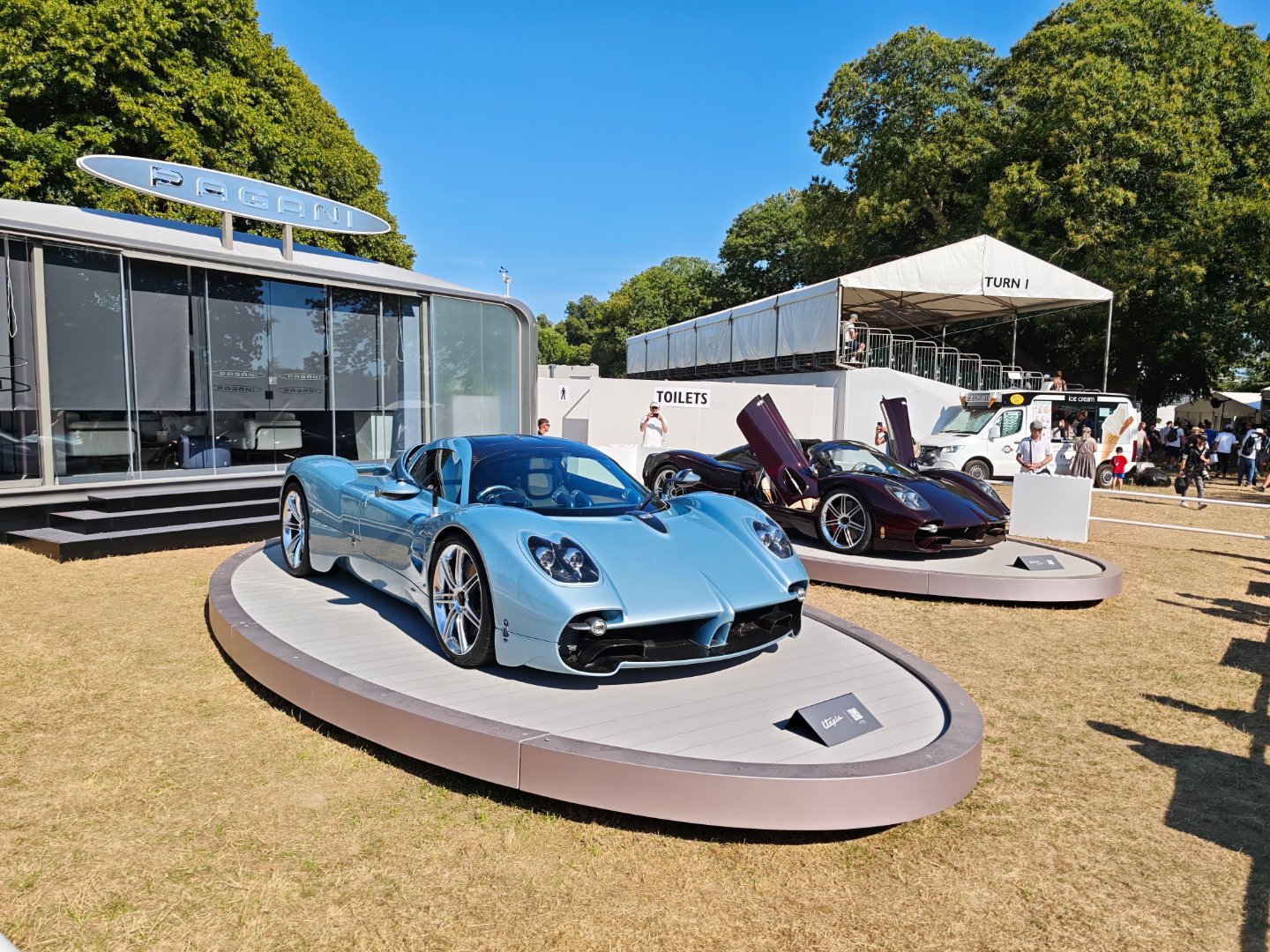 Goodwood现场的帕加尼，官方的Utopia/Utopia Roadster