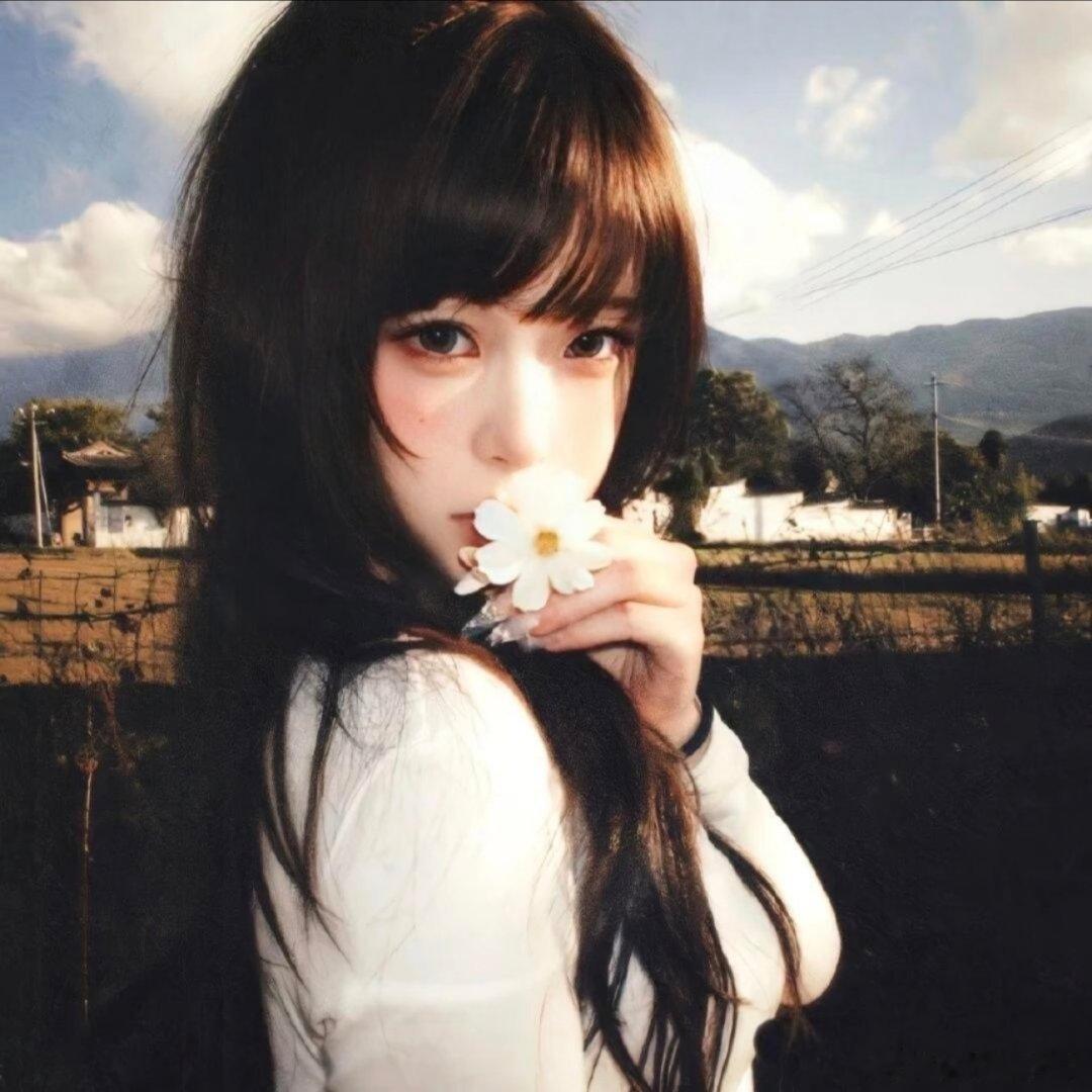 氛围感女生头像。 