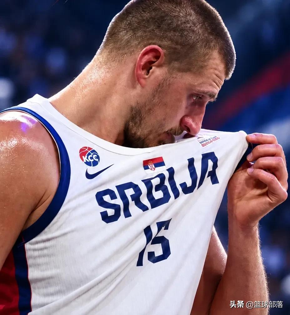 约基奇又开始说真话了！约基奇怒批NBA球员只想刷数据，各大超巨躺枪。他究竟在暗指