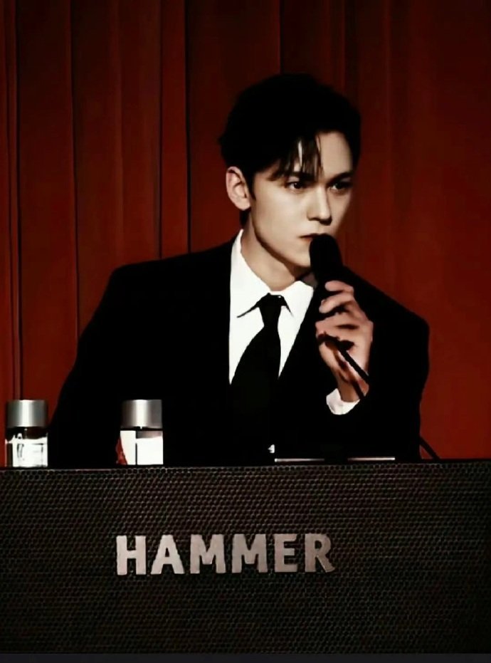 SEVENTEEN获MAMA最佳男团  【崔瀚率】混帝伟大的脸 