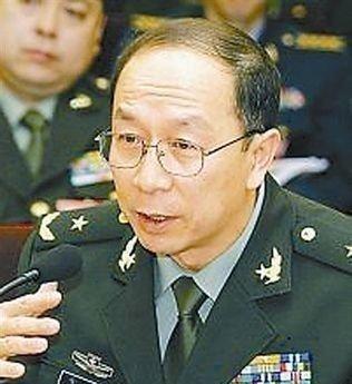 美国有专家放出狠话，扬言关键时刻冻结我国 3.2 万亿海外资产，试图拿金融手段施