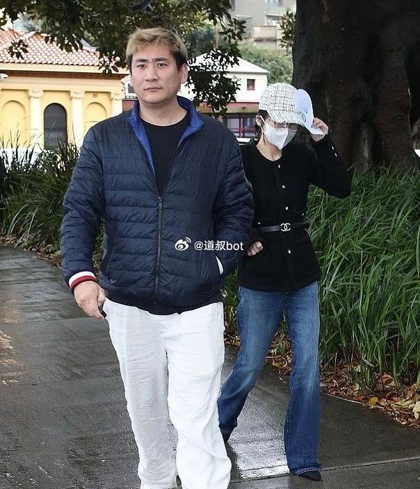 杨景媛是高高在上的女拳代表，那杨兰兰是什么样的代表？ ​​​