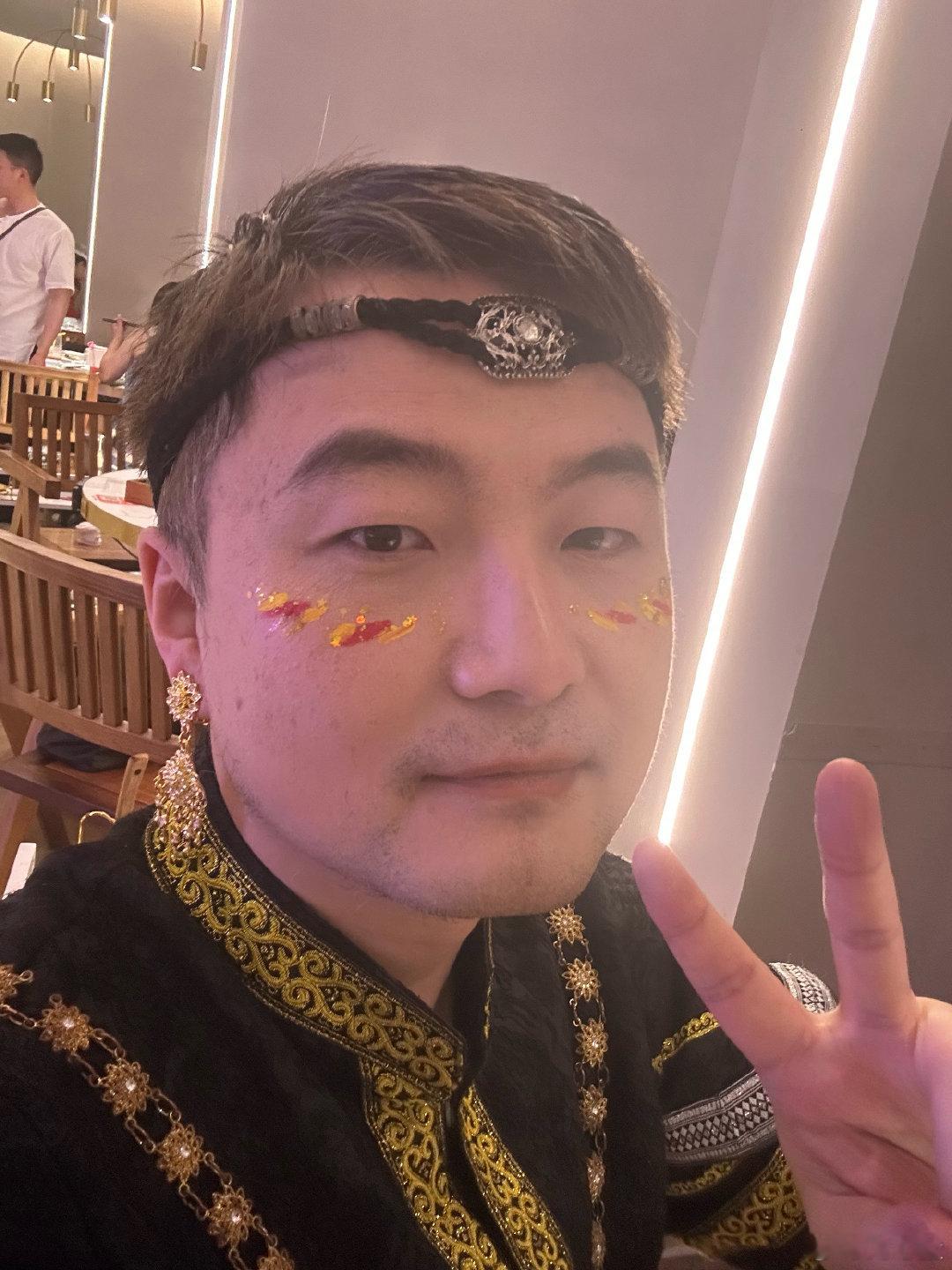 来云南吃菌子了 