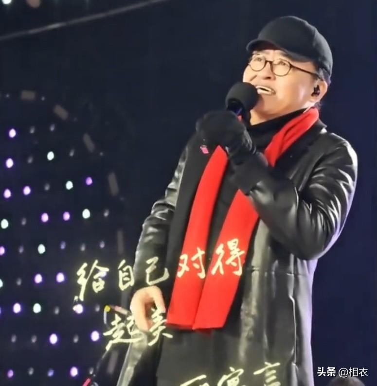 太突然了，刘欢去世了！
9月26日，刘欢去世的消息突然传出，电影人余泳发文悼念，