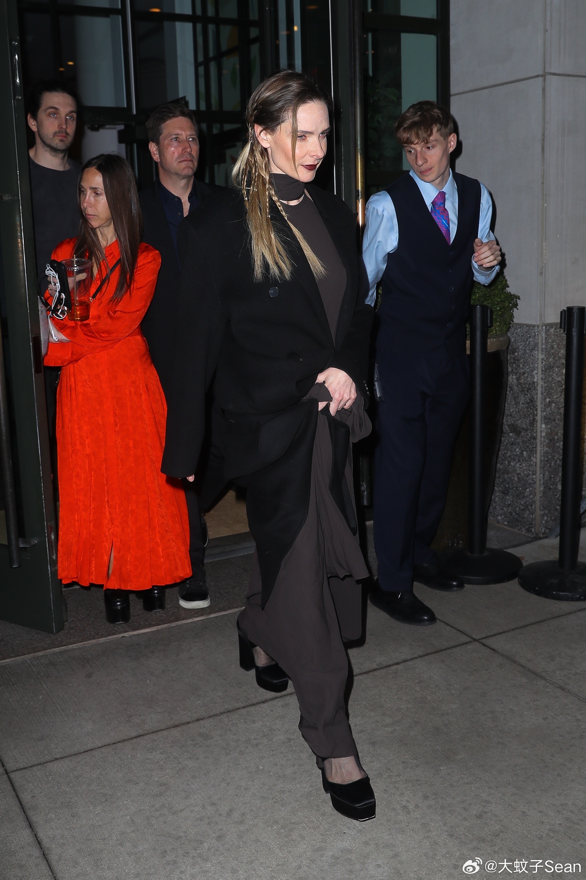 Rebecca Ferguson丽贝卡弗格森最近在纽约宣传新片《浴血黑帮:不死之