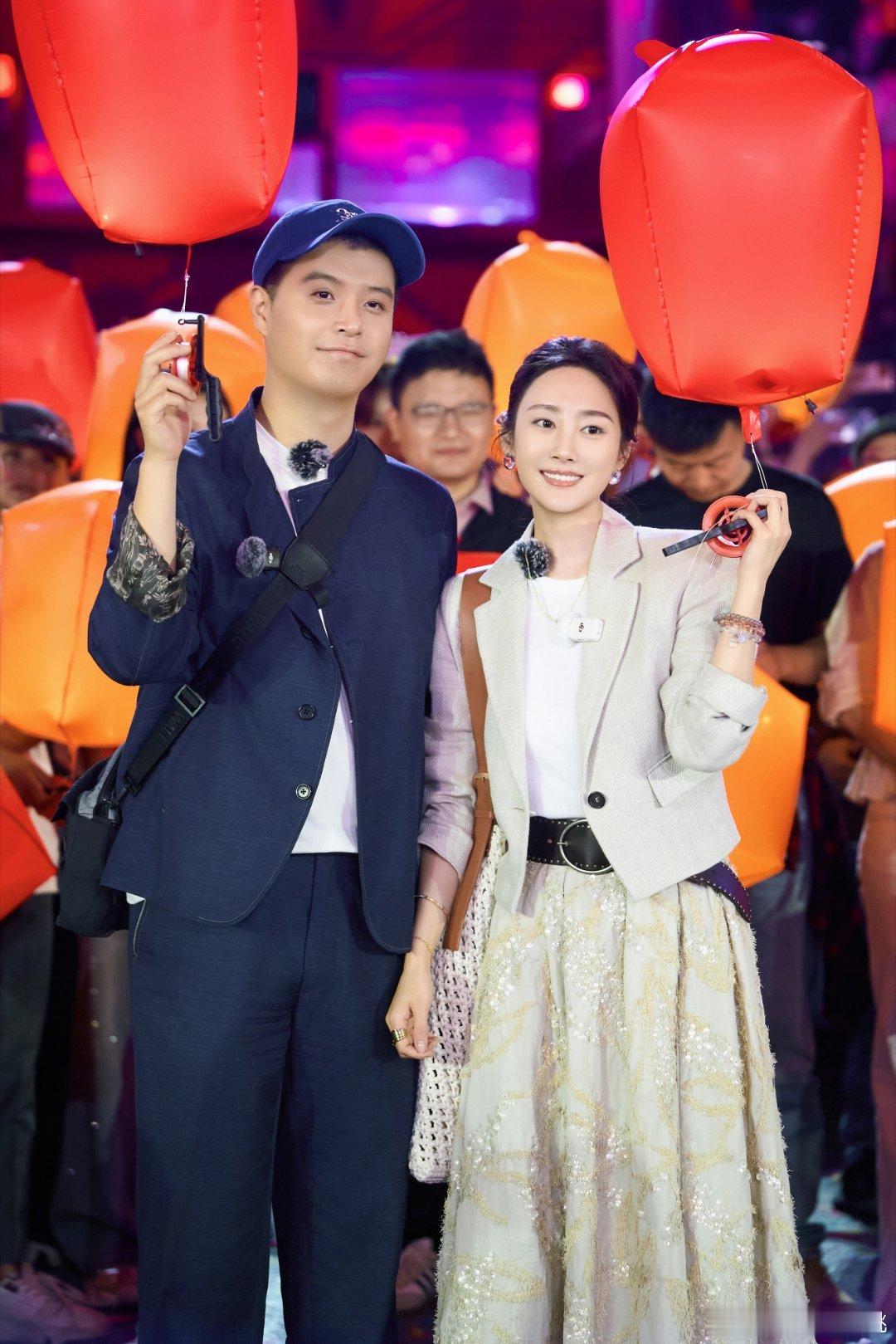 李纯关掉了马頔颜值外挂 李纯这招太绝了，直接关掉美颜让马頔自己看清楚现实。马頔那