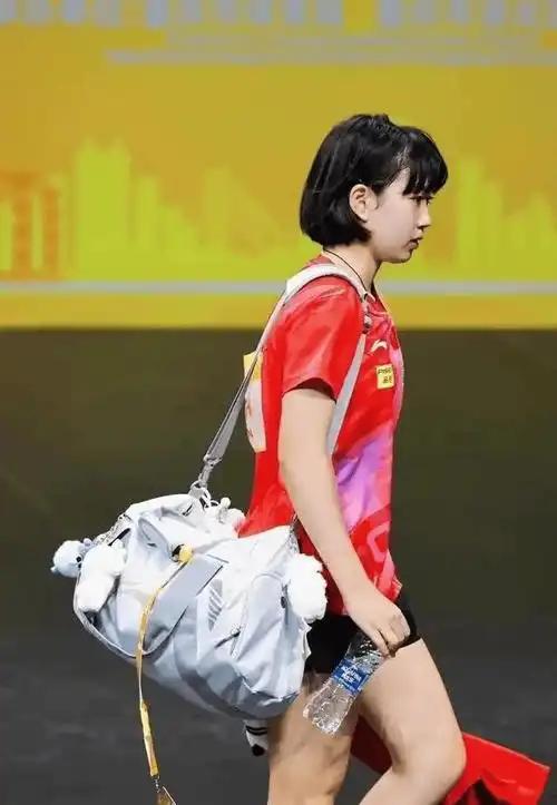 女双四强国羽占据一个席位！
9月18日，WTT球星挑战赛阿斯塔纳站女双1/4决赛