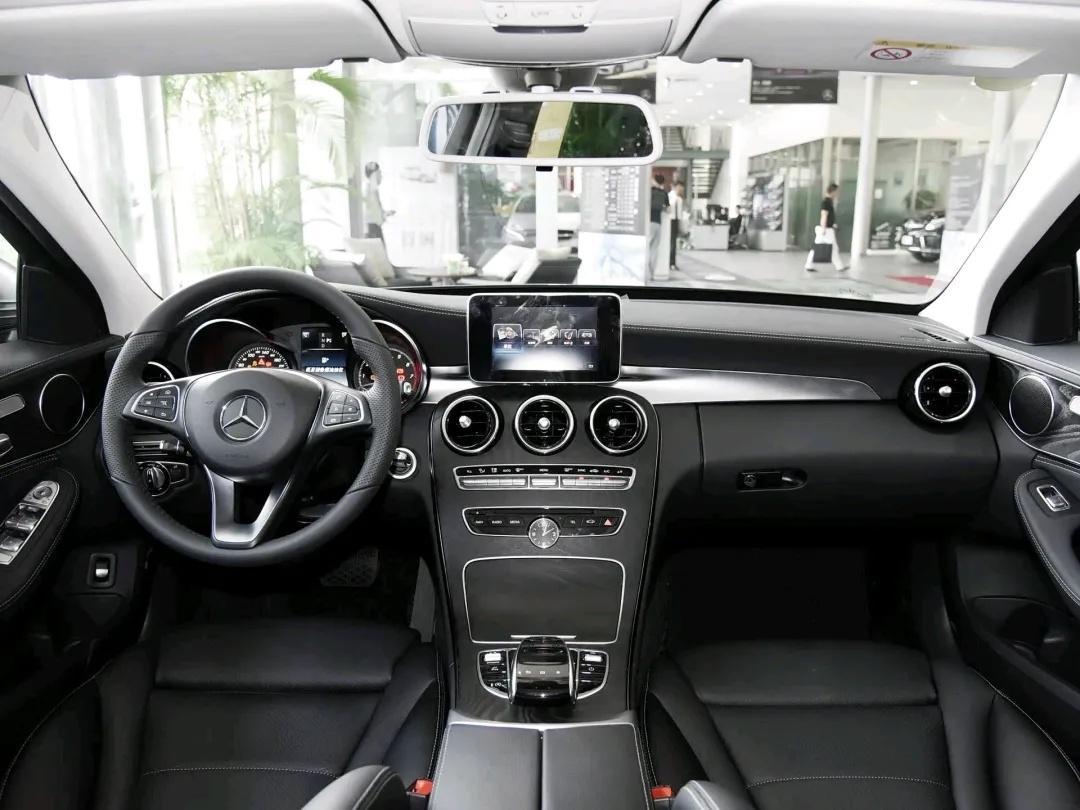 哪款10万元二手车回家过年有面子 现在买车最纠结的不是挑品牌，而是油车和电车怎么