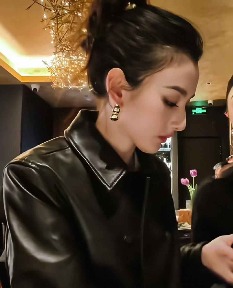 宋祖儿这个骨相绝了 