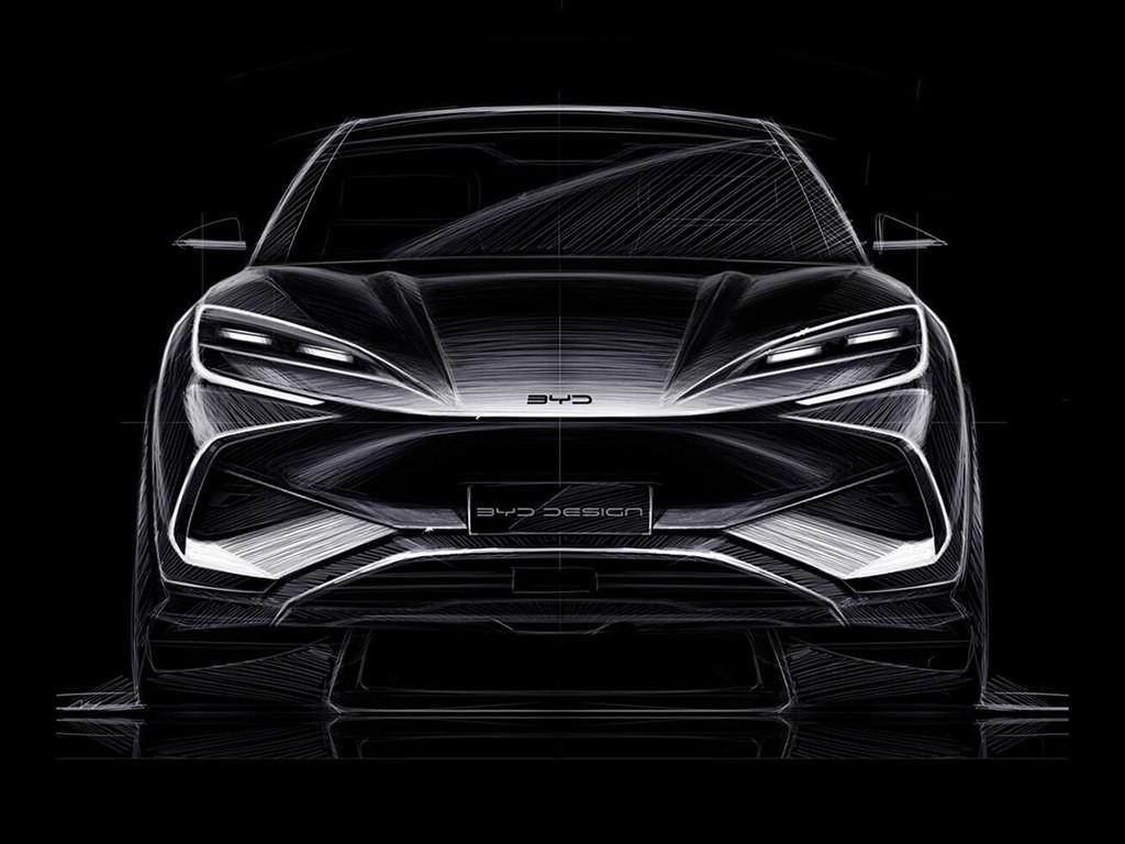 比亚迪全新中型SUV——海狮07设计稿曝光。这款车将于广州车展亮相。话说，比亚迪