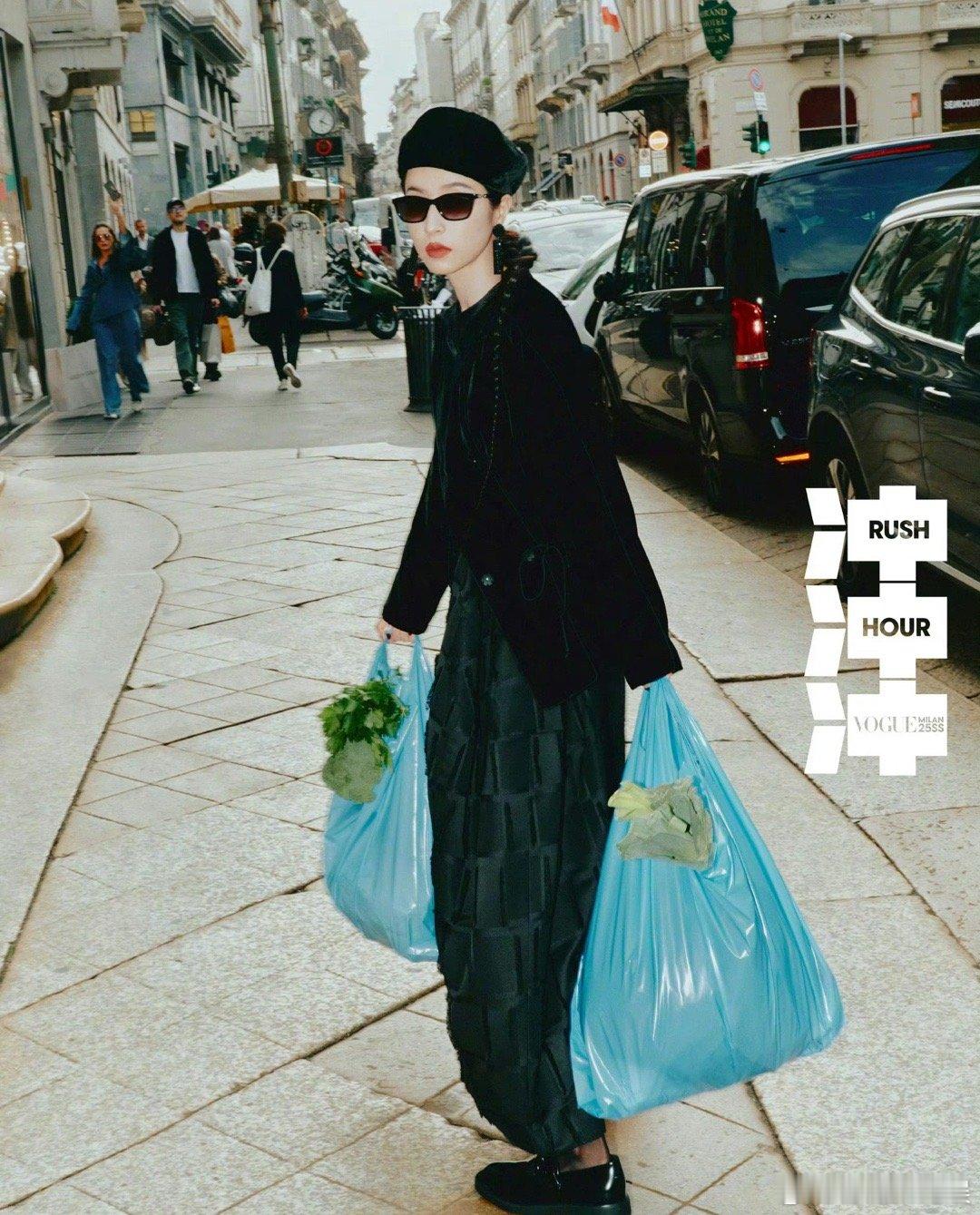 同样是时尚大片，朱珠和周雨彤的差别怎么可以这么大 ​​​