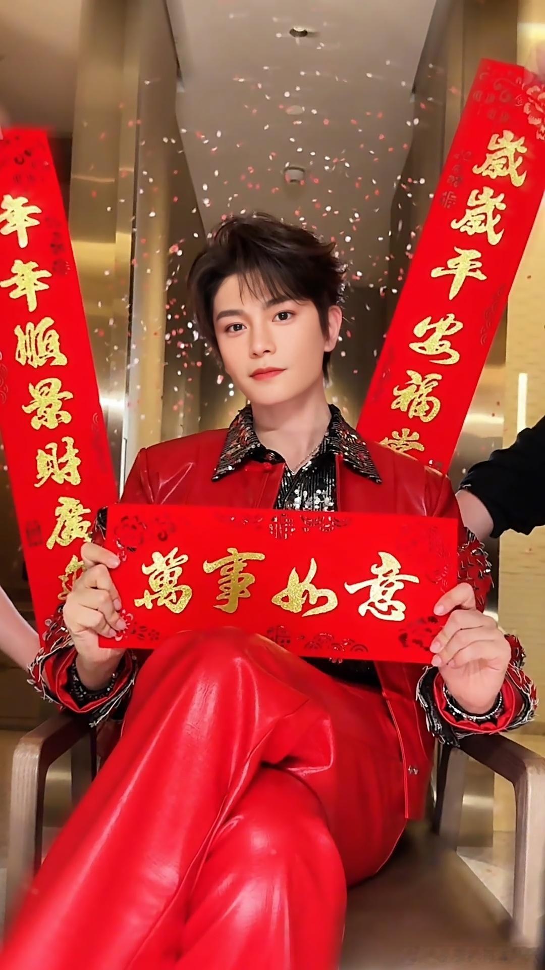 丁禹兮卫韫 ｜ 丁禹兮张海侠 今天去扛水泥，他们说我力气挺大，挺能扛啊，我突然就