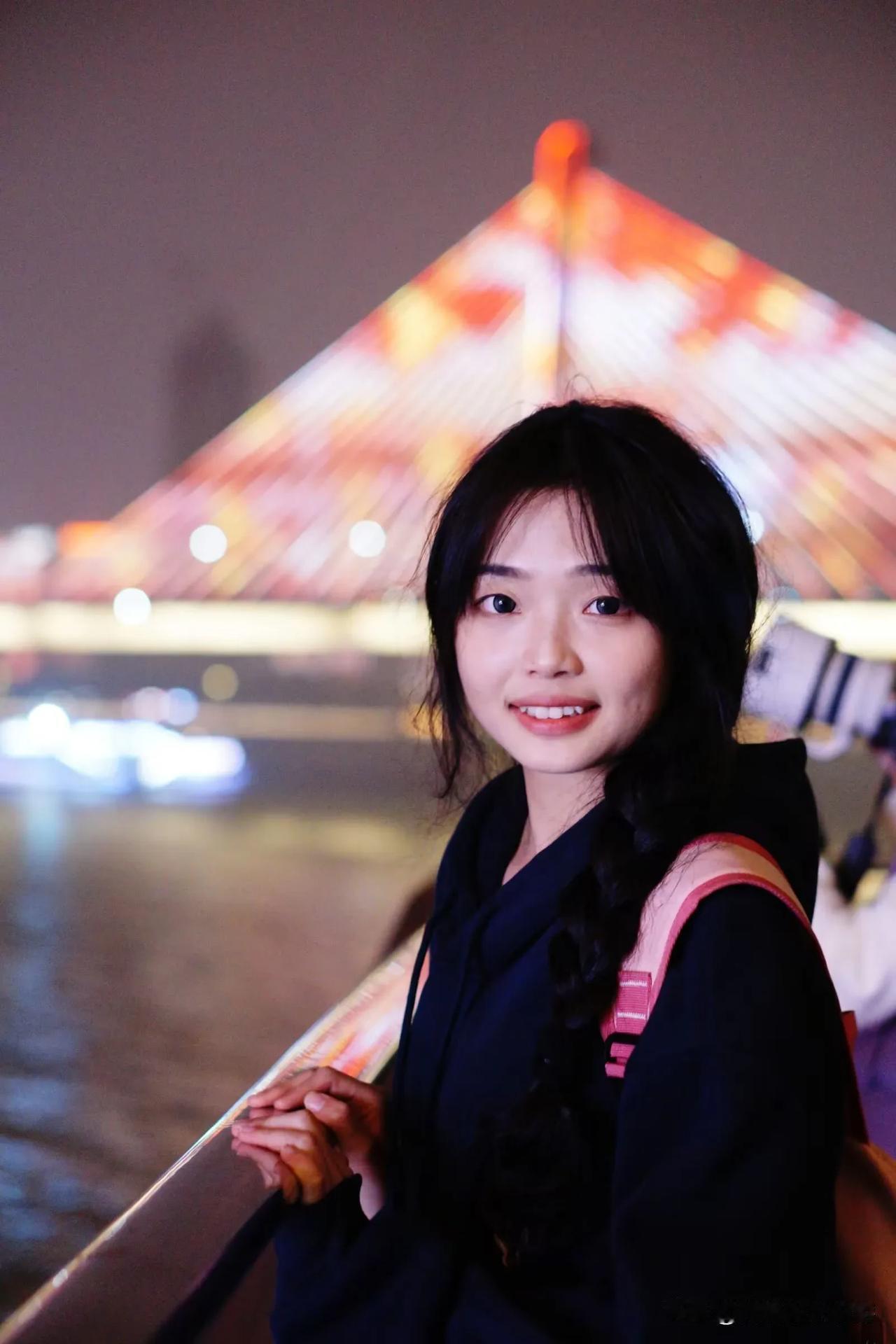 双托森普拉多旗舰VX版上市