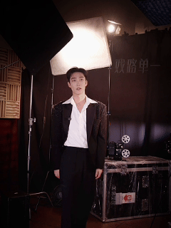 姚冠宇回应在短剧界过气了无限超越班 从短剧顶流到无限超越班学员，姚冠宇这一步走得