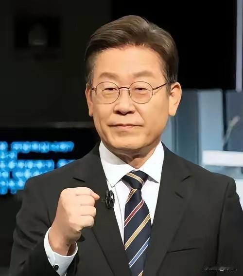 韩国总统宣布了

1月21日，韩国总统李在明在新年记者会上宣布，韩元有望在未来一