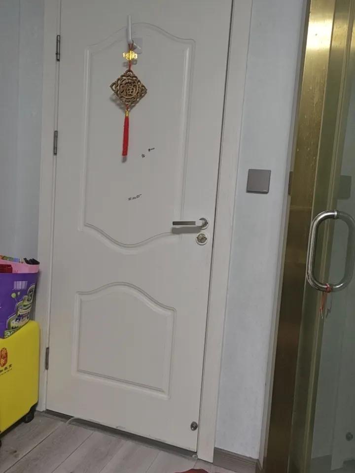 被诈骗的人是善良还是笨?我觉得大部分都是笨，想赚别人的钱，然后就被别人诈骗