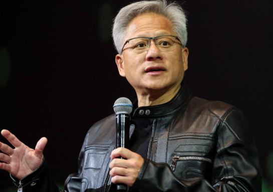 黄仁勋说：改变我一生的不是天赋，不是运气，更不是斯坦福的学历，
而是我母亲的意志