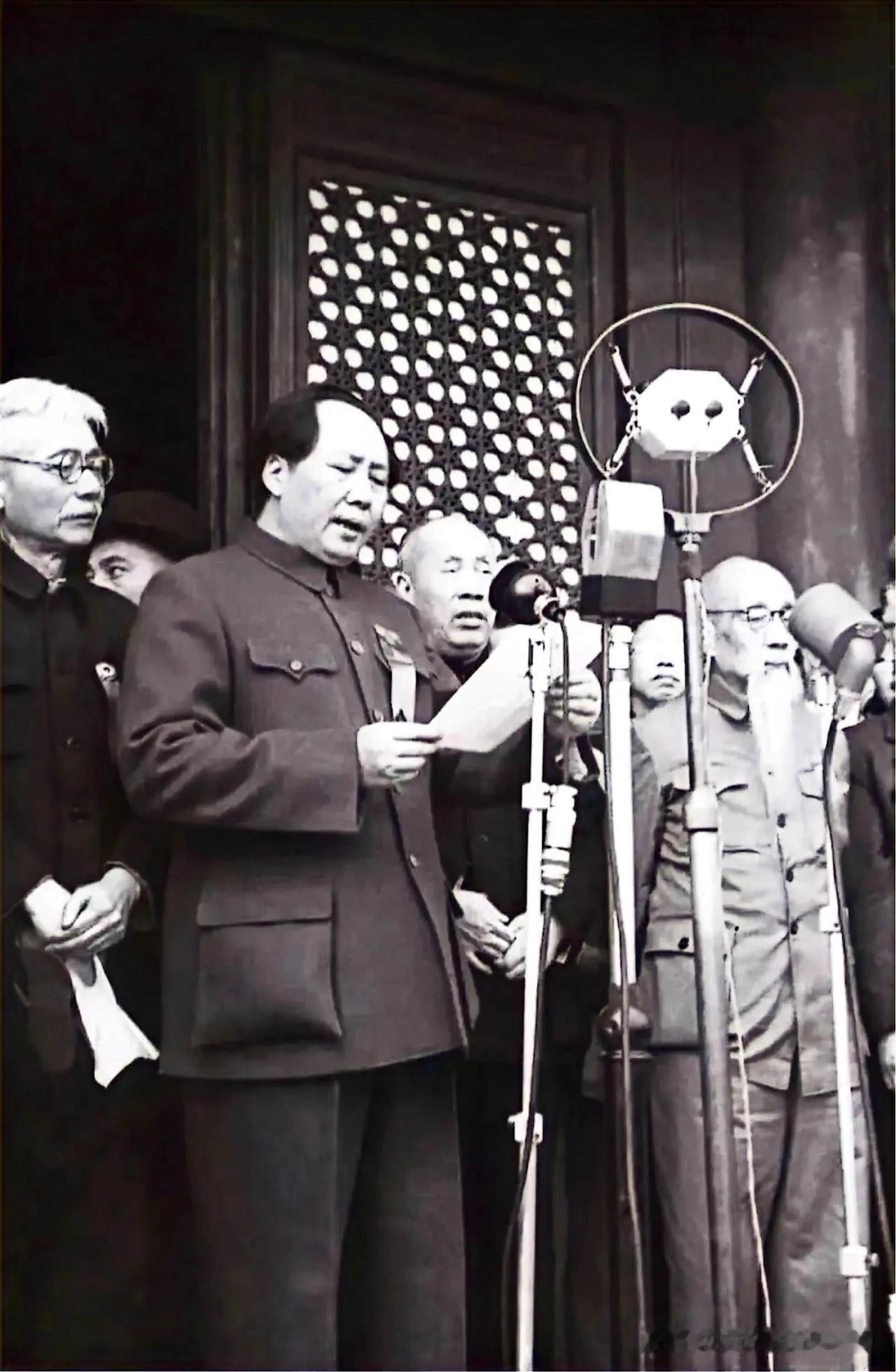 10月1日是“国庆节”，也就是中华人民共和国建国第77周年。
有人说，把1949