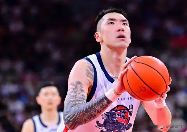 山东男篮锁定前八，季后赛主场优势很重要



山东男篮这赛季磕磕绊绊，但是还是拿