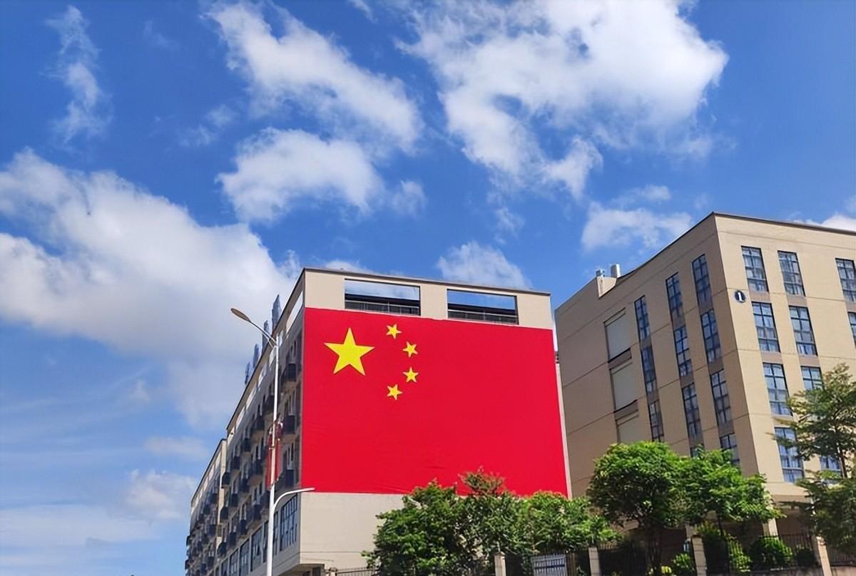 美国最高法刚判特朗普关税违法，加拿大转身就对中国钢铁举起了 25% 的关税大棒。