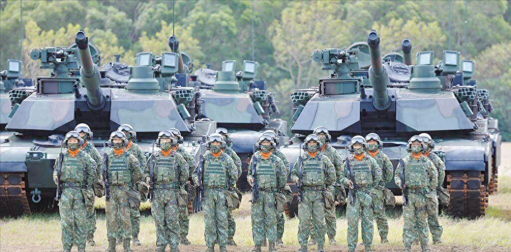 美国出阴招，想让台湾打巷战消耗大陆？
 
央视直接点破：你武器又贵又慢，拿什么耗