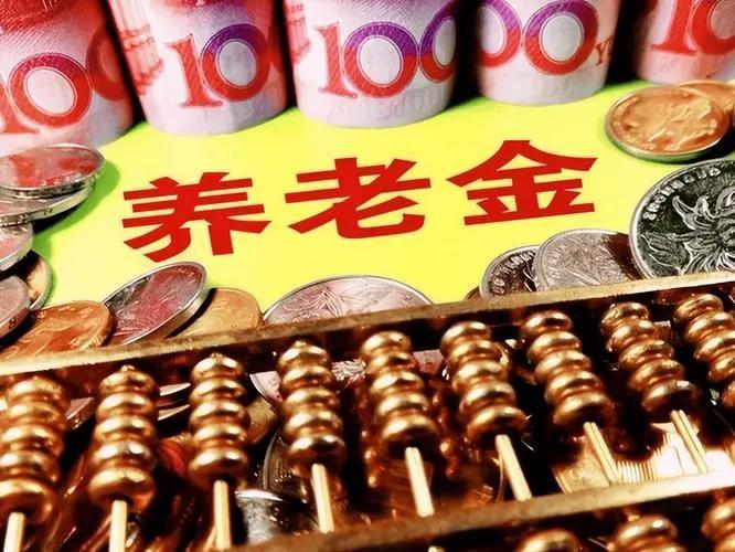 “这下咱赚大发了！”
翟山社区街道办事处一站式综合大厅内，以齐三强、姚玉花为首的