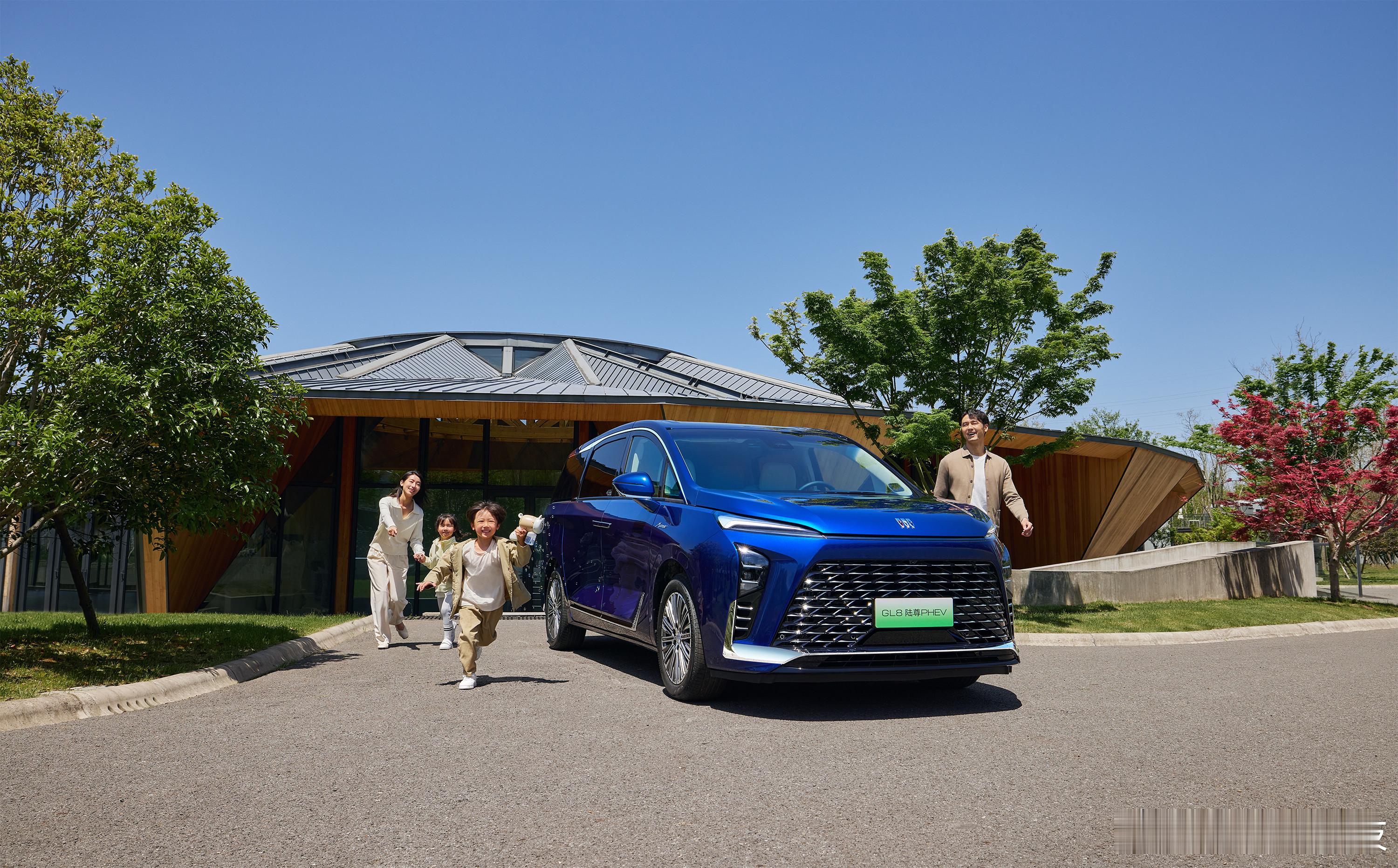 #一坐车就晕怎么破# 别克GL8面对大家庭用户的舒适用车需求，车型的舒适度感受不