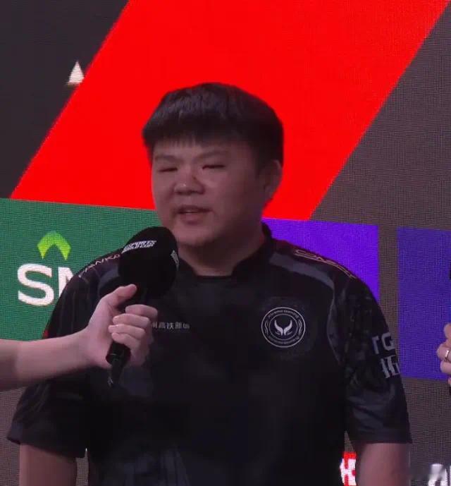 鲷哥锐评Xinq：那几个表演欲很强的选手一般打的都不差，比如什么马林啊，丁真啊，