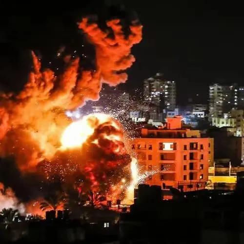 以色列特拉维夫遭高超音速导弹袭击
根据也门马西拉电视台播出的胡塞组织声明，胡塞组