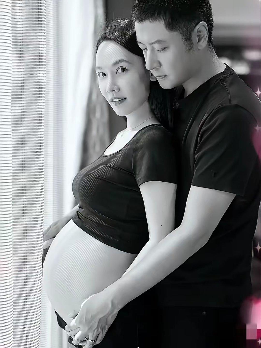 任重孙骁骁婚纱照曝光！

当初大家都不看好，

如今网友直呼太甜！

不少网友看