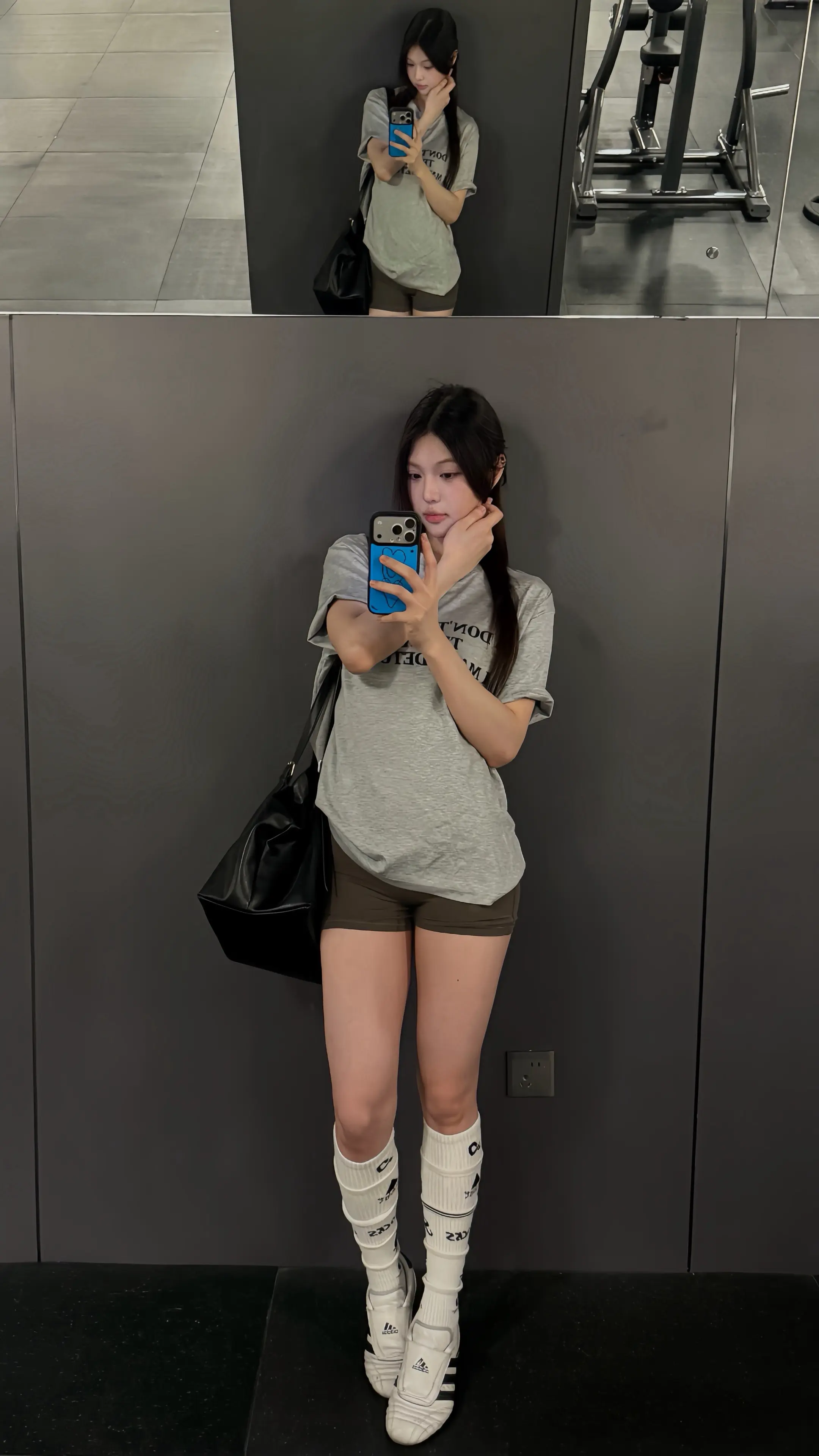 你在背后议论我 说明我在你前面