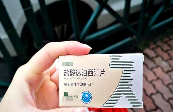 这两年都没一块儿吃上团年饭了，说出来心里真有点酸。
老公工作特殊，别人赶着上班，