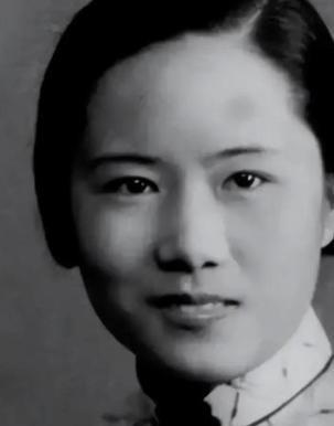 她帮美国造出原子弹，37年后回国，见到周总理开口第一句话是：“我找不到父母的坟了