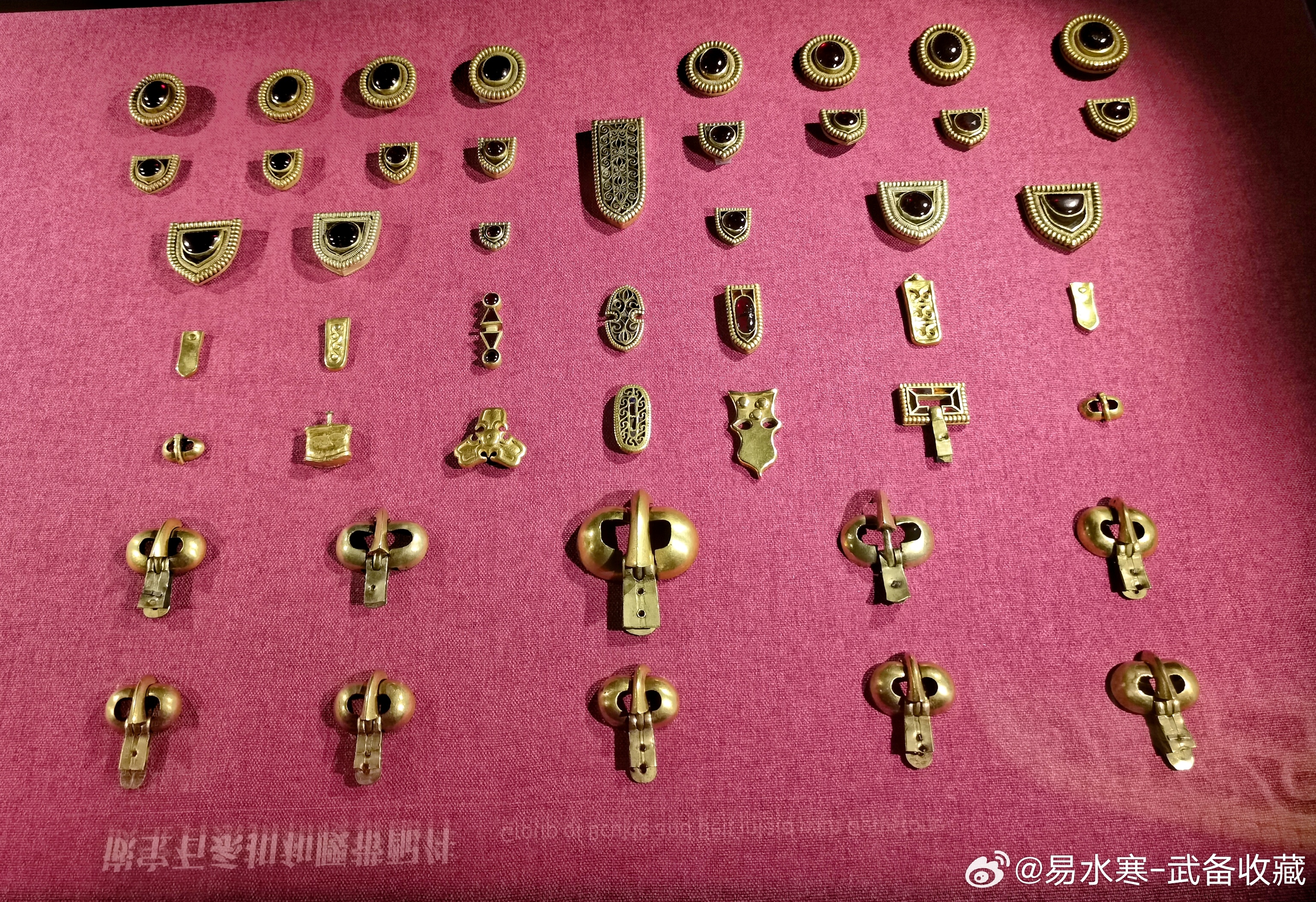 历史历史文物 嵌宝石系扣 