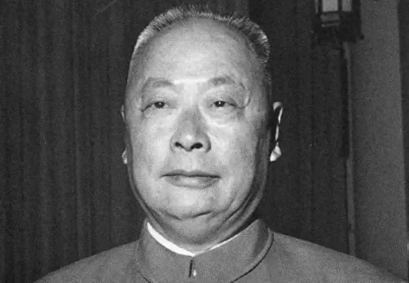 陈毅元帅追悼大会悼词里出现了四个刺眼字，毛主席见后亲自用笔将其划掉，这是为什么？