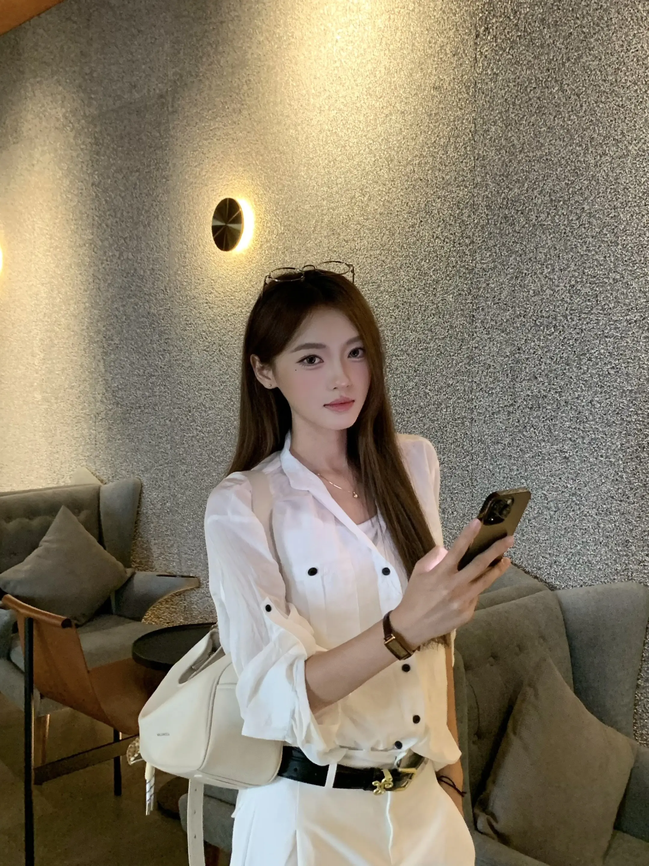 整个城市都睡着了 我们去散步吧.