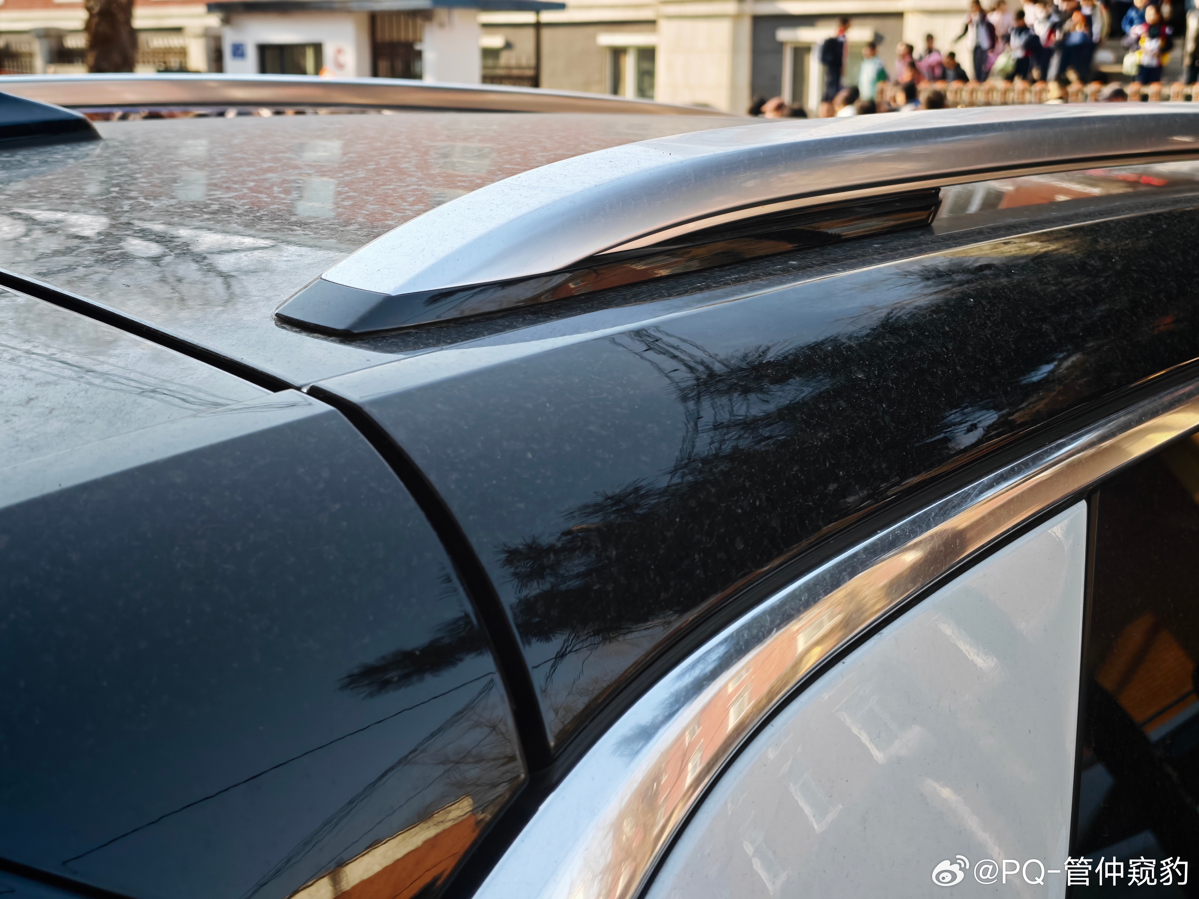 大众不要再迷恋自己钣金做的精致啦看看这台大众揽境 已经远不如国产十几万的车设计的