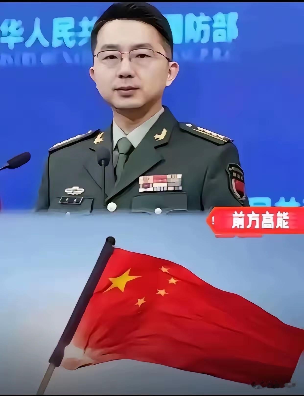 美军航母撞枪口上了！
​8月10日这天，消息传出来，美国那艘华盛顿号航母，刚从越