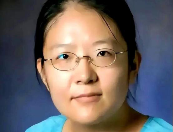 广州一女教授在985任教3年，每次课上都没几个人听，最终因考核不过惨遭辞退。万万