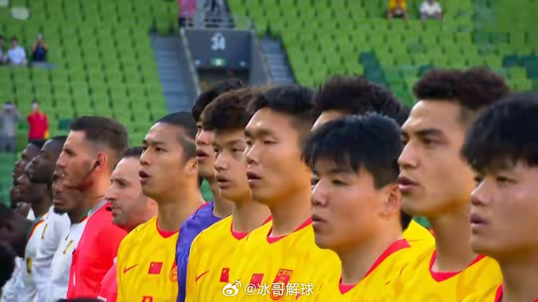 3月31日，国际足联系列赛，国足0-2不敌喀麦隆，邵佳一遭遇执教首败￼￼￼。开场