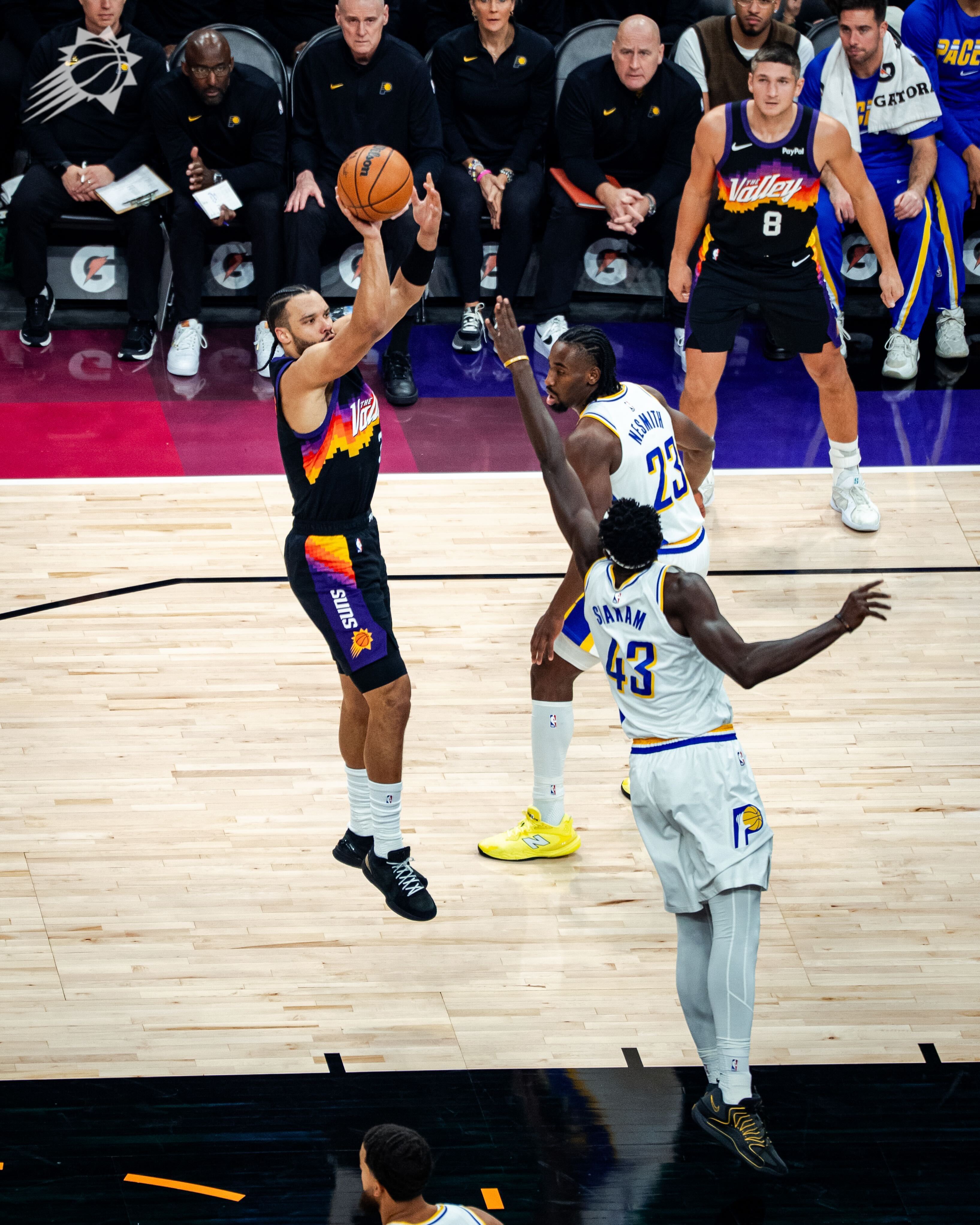 狄龙开局就给对面上强度，连续打进两球！