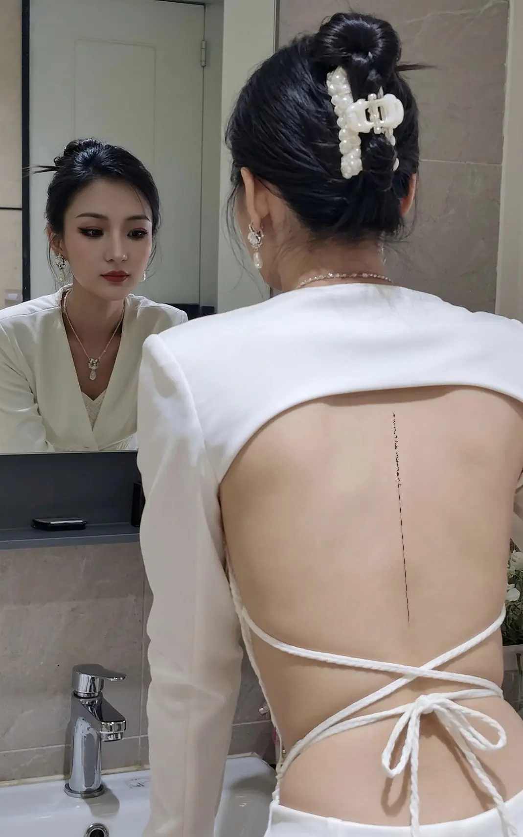 付出不一定有收获，不付出一定什么都没有！ 你只管努力做好，剩下的交给天意～