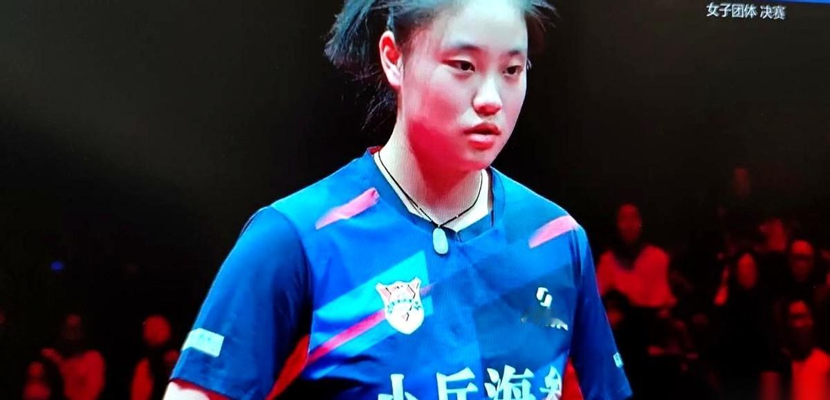 11比8。
又一个11比8。
我跟你说，我刚看完一场乒超女团决赛，看得我后背有点