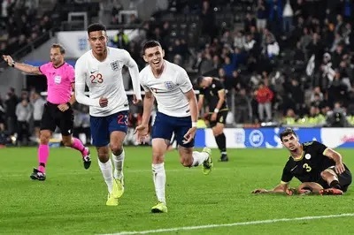 今日赛前分析足球预测 赛事：国际赛009球队：英格兰vs乌拉圭 方向：主胜/平局